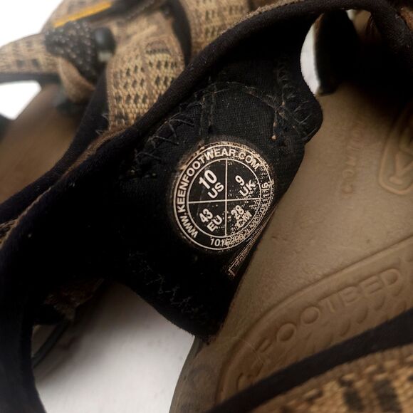 Disney Christmas 2025 Lil Rin Rin Plush Badge Red New